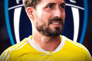 德天空：巴黎FC将签下法兰克福门将特拉普，转会费100万欧元